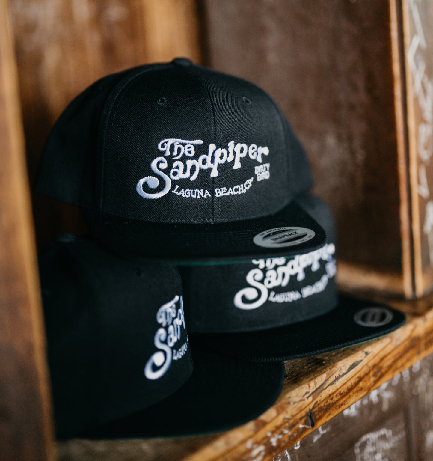 Sandpiper Snapback Hat in black